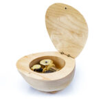 Maple shell music box