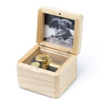 Maple Photo music box