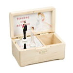Maple dancing music box